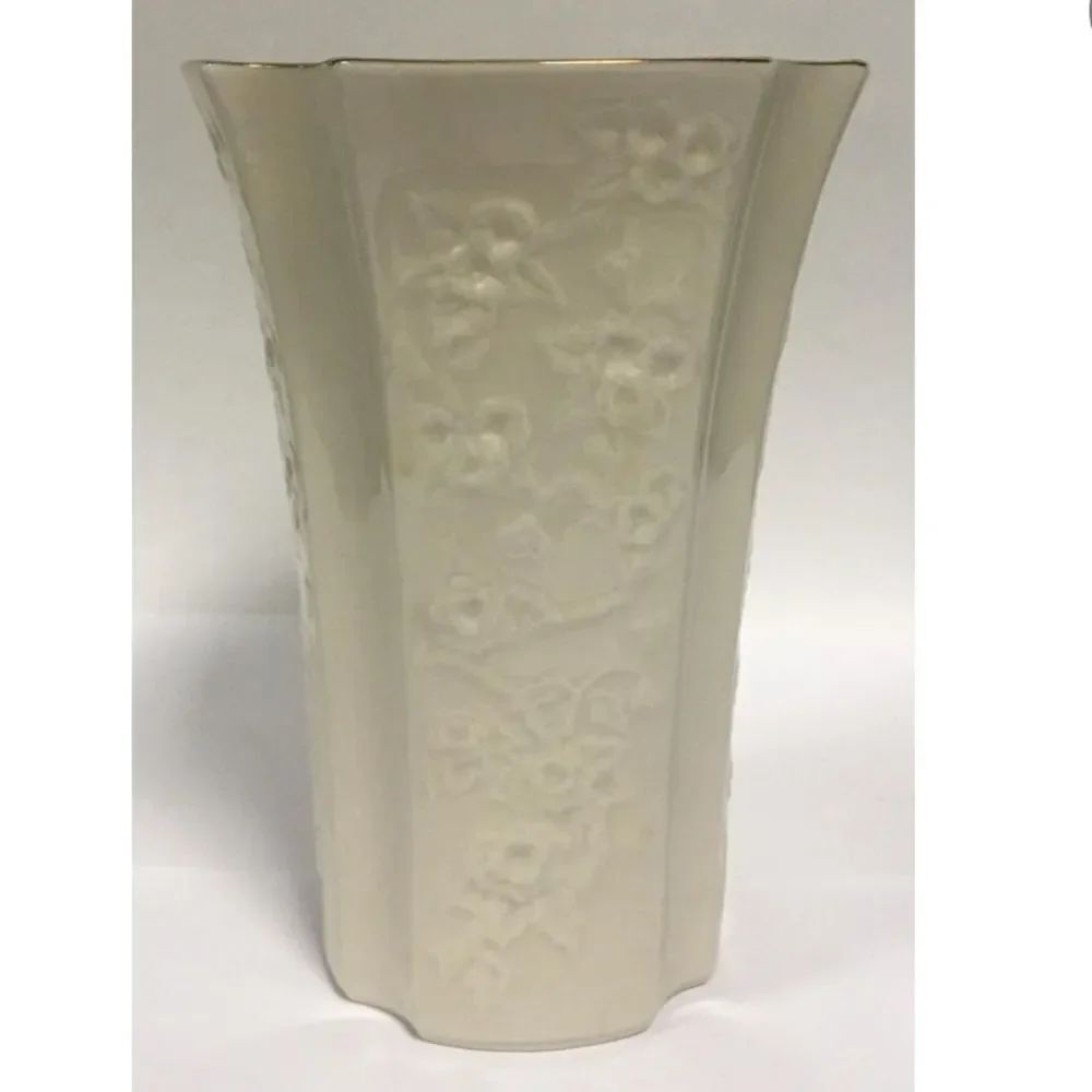 LENOX VAS8 CARRINGTON COLLECTION VASE